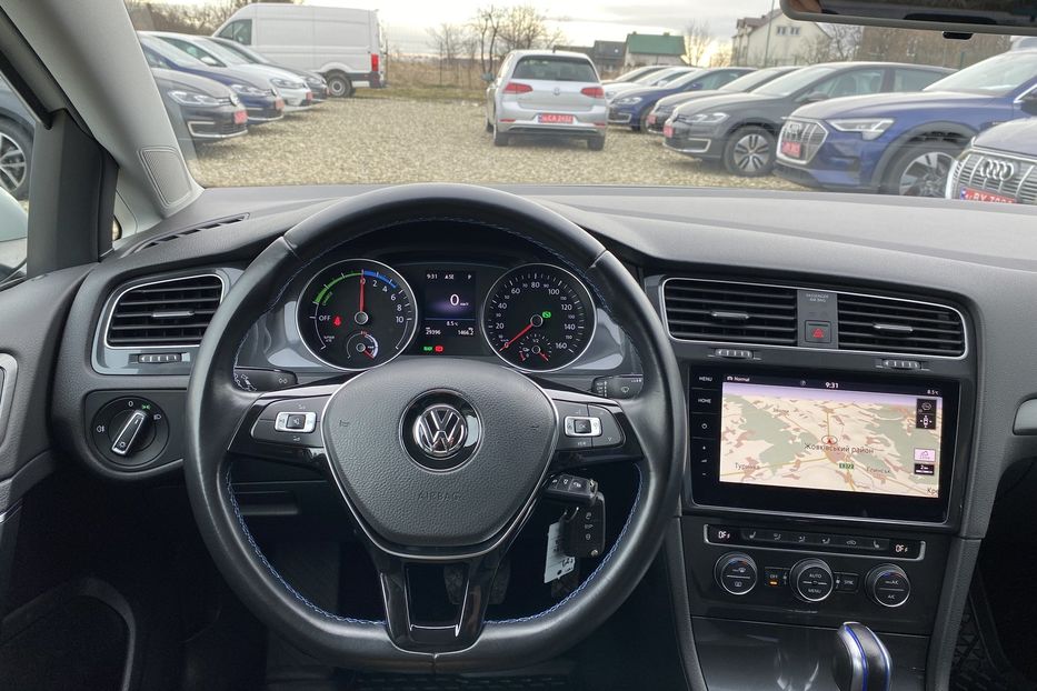 Продам Volkswagen e-Golf Тепловий,Колеса,Підігрів сидін 2018 года в Львове