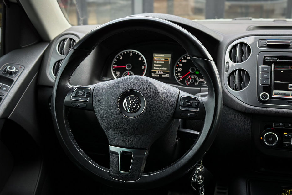 Продам Volkswagen Tiguan 2013 года в Черновцах