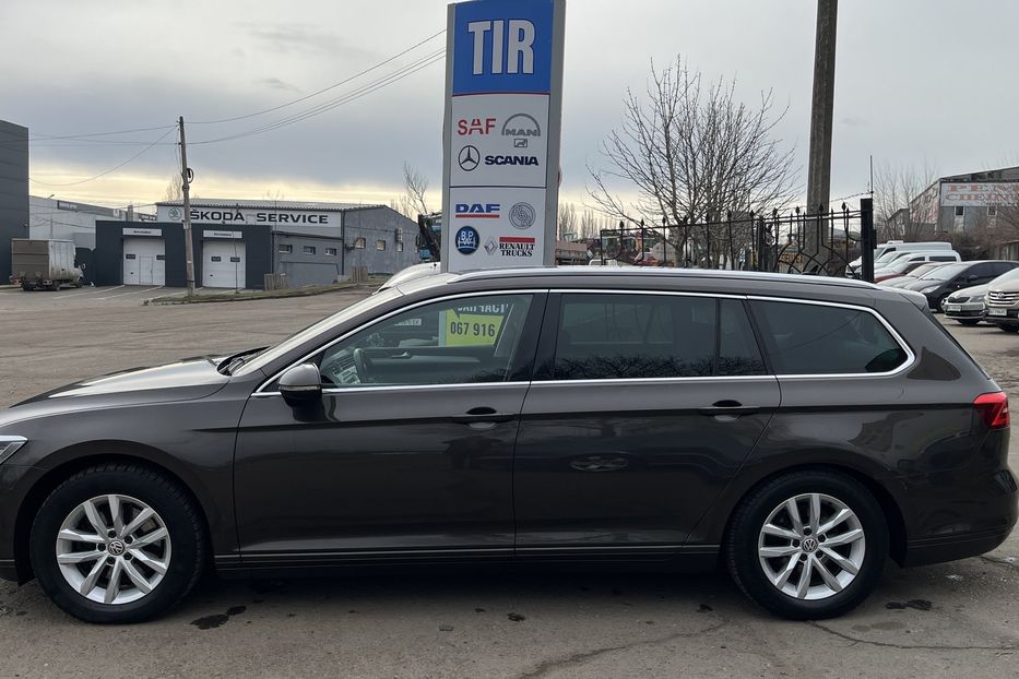 Продам Volkswagen Passat B8 Comfortline 2015 года в Николаеве