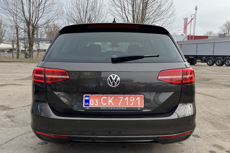 Продам Volkswagen Passat B8 Comfortline 2015 года в Николаеве