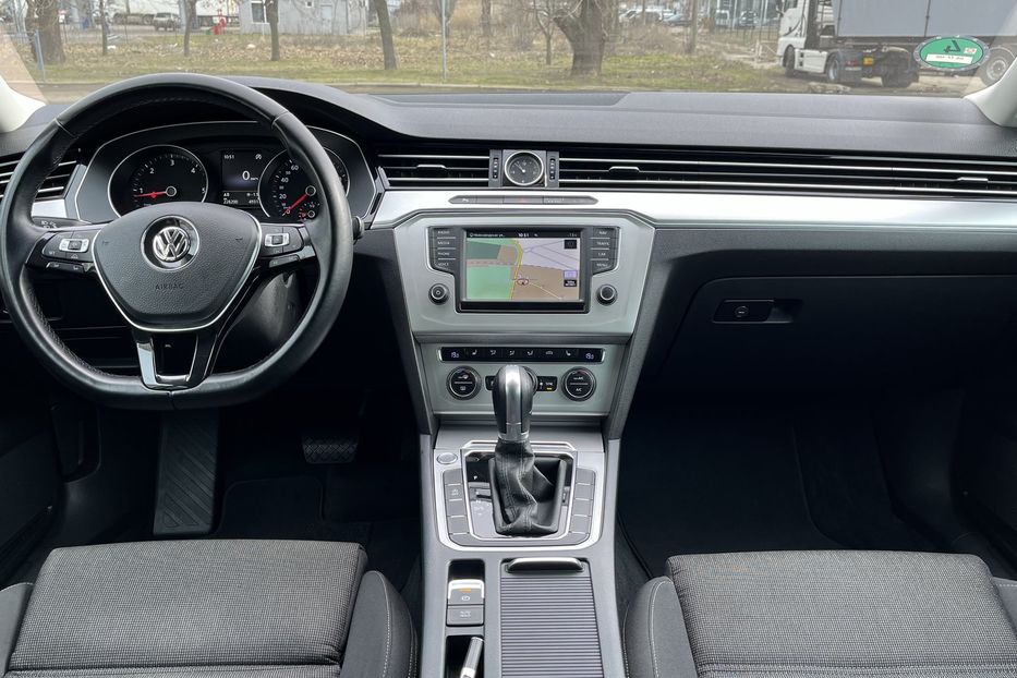 Продам Volkswagen Passat B8 Comfortline 2015 года в Николаеве