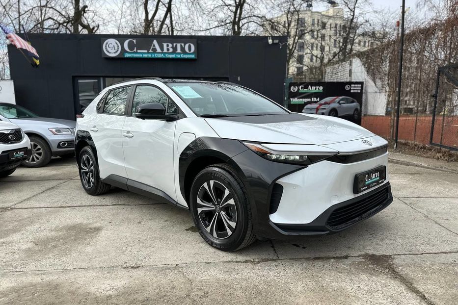 Продам Toyota F BZ4X PRO 2WD /В НАЯВНОСТІ/ 2023 года в Черновцах