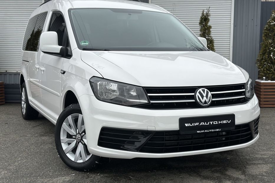 Продам Volkswagen Caddy пасс. Maxi Long 2015 года в Киеве