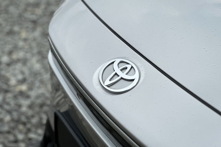 Продам Toyota Rav 4 BZ4X 2022 года в Черновцах