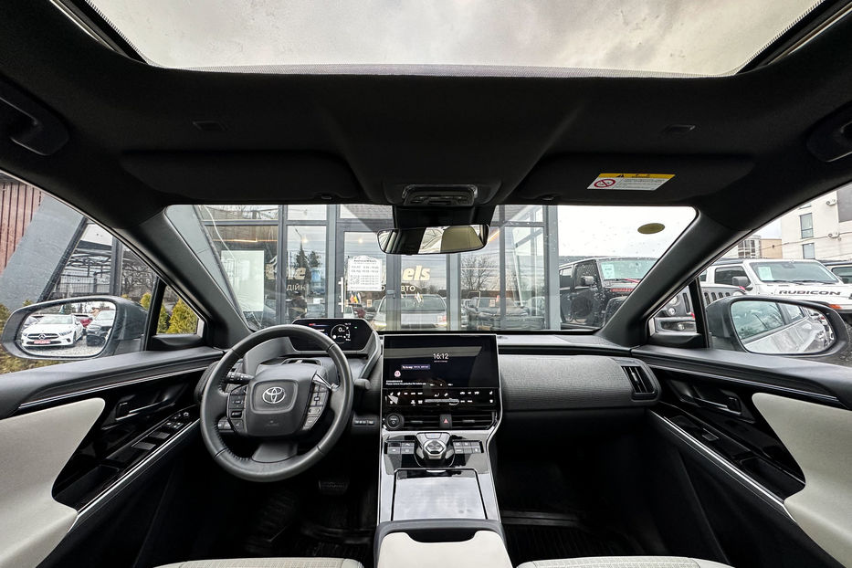 Продам Toyota Rav 4 BZ4X 2022 года в Черновцах