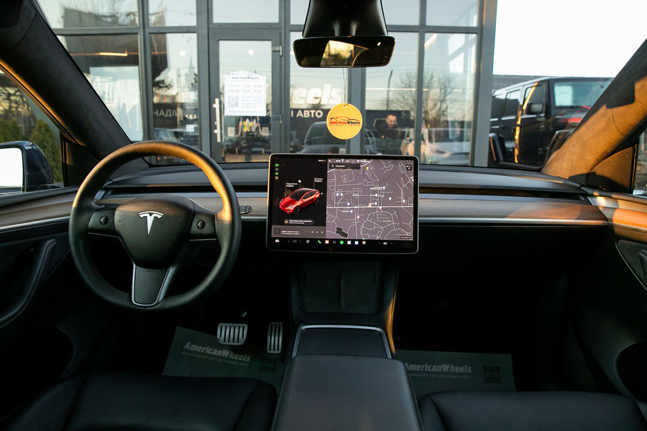 Продам Tesla Model Y Dual motor Perfomance 2022 года в Черновцах
