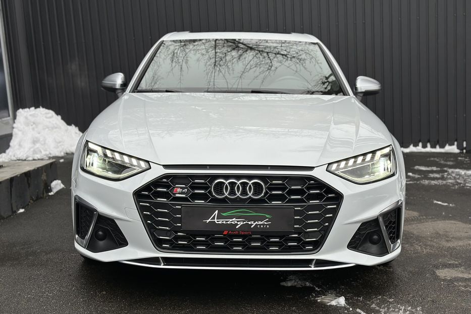 Продам Audi S4 Quattro  2017 года в Киеве