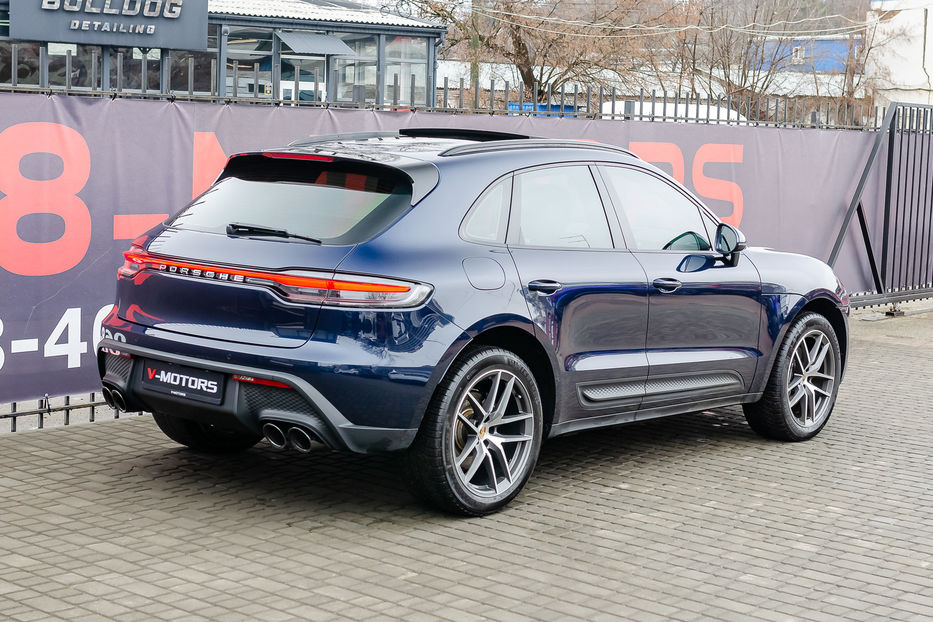Продам Porsche Macan 2.0 TURBO 2022 года в Киеве