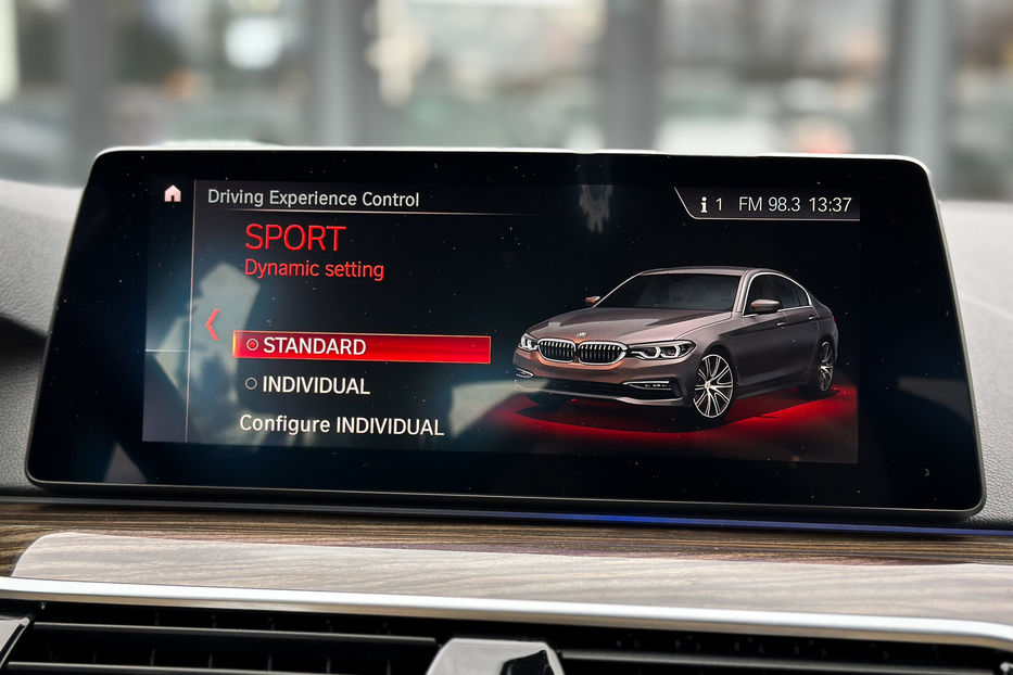 Продам BMW 530  iPerformance Steptronic  2018 года в Черновцах