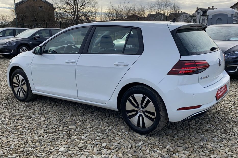 Продам Volkswagen e-Golf FULL LED,Безключовий,Камера 2020 года в Львове