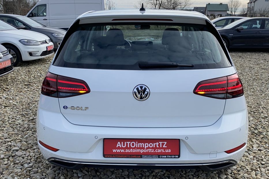 Продам Volkswagen e-Golf FULL LED,Безключовий,Камера 2020 года в Львове