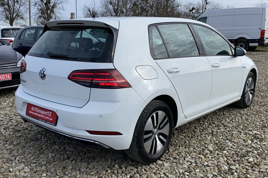Продам Volkswagen e-Golf FULL LED,Безключовий,Камера 2020 года в Львове