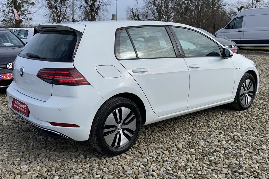 Продам Volkswagen e-Golf FULL LED,Безключовий,Камера 2020 года в Львове