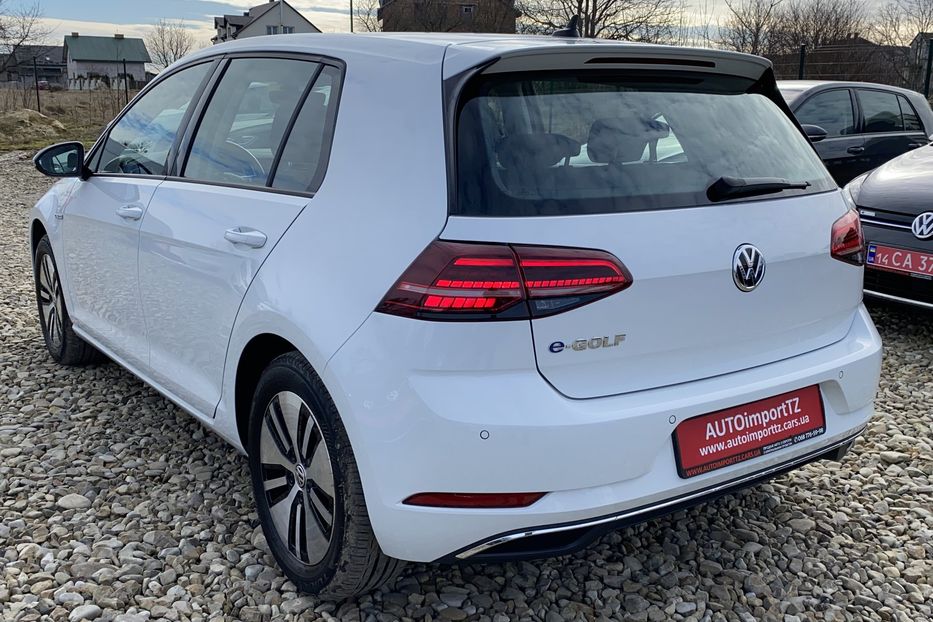Продам Volkswagen e-Golf FULL LED,Безключовий,Камера 2020 года в Львове