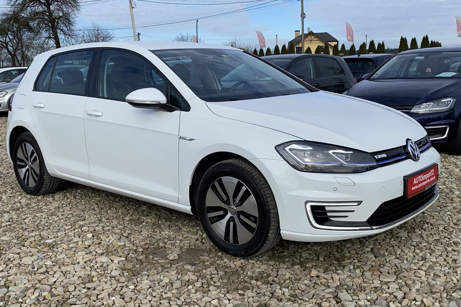 Продам Volkswagen e-Golf FULL LED,Безключовий,Камера 2020 года в Львове