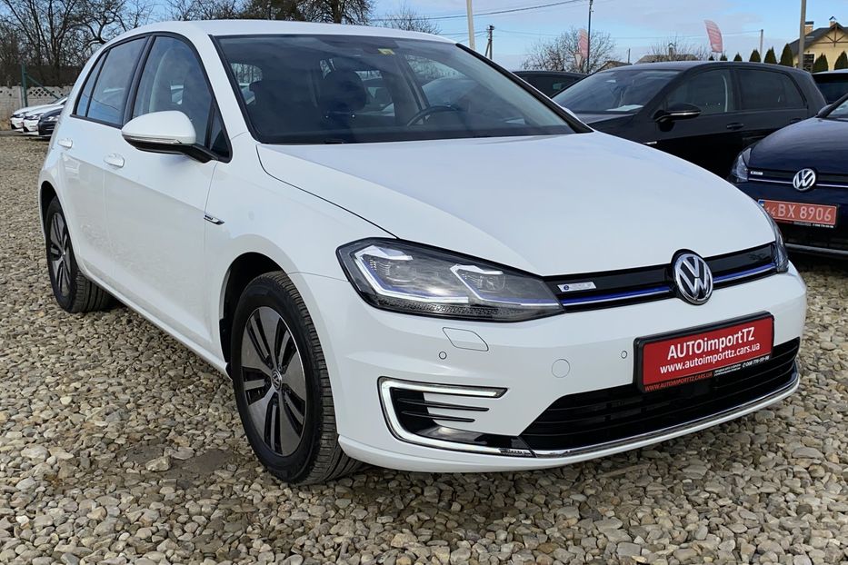 Продам Volkswagen e-Golf FULL LED,Безключовий,Камера 2020 года в Львове