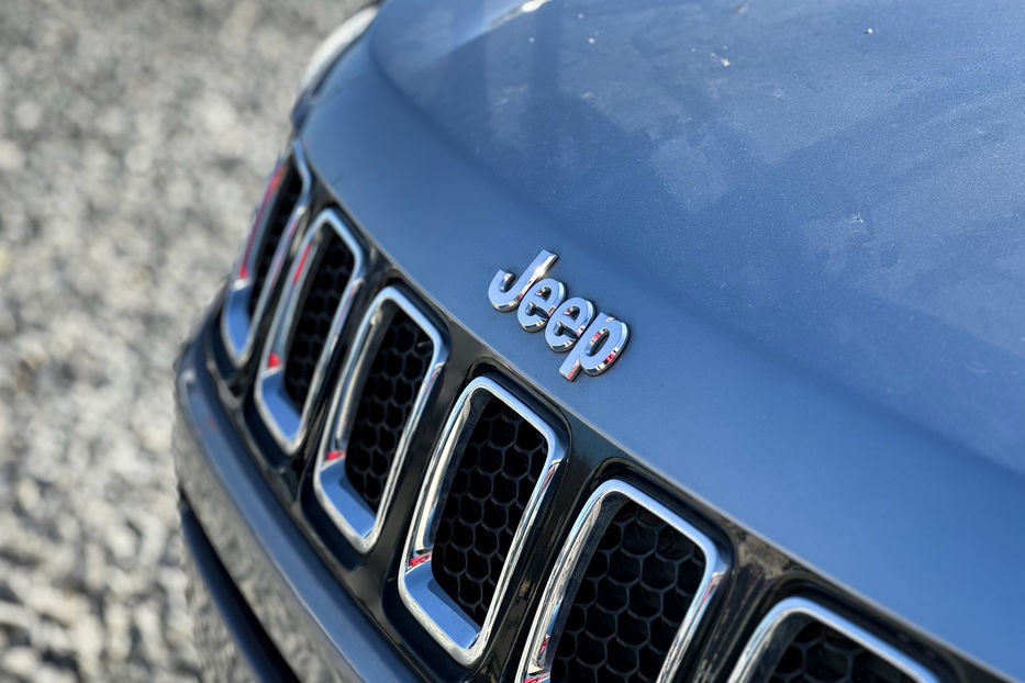 Продам Jeep Compass LATITUDE 2018 года в Черновцах