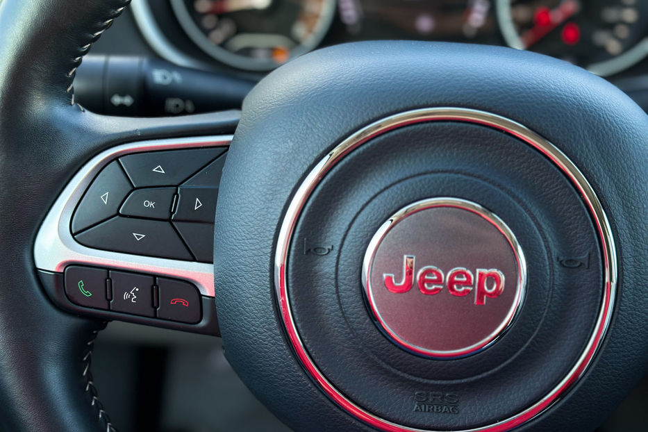 Продам Jeep Compass LATITUDE 2018 года в Черновцах