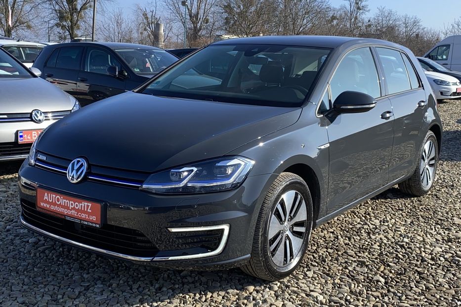 Продам Volkswagen e-Golf Тепловий,FULL LED,Камера,Круїз 2020 года в Львове