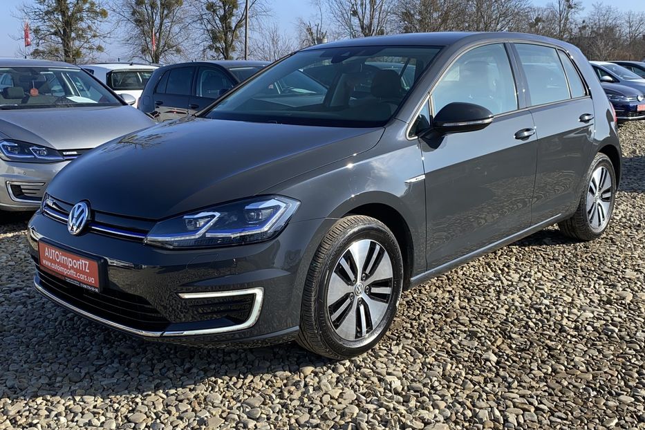 Продам Volkswagen e-Golf Тепловий,FULL LED,Камера,Круїз 2020 года в Львове