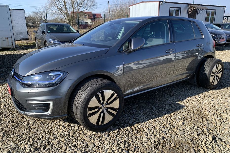 Продам Volkswagen e-Golf Full LED,Камера,Мертві зони 2019 года в Львове