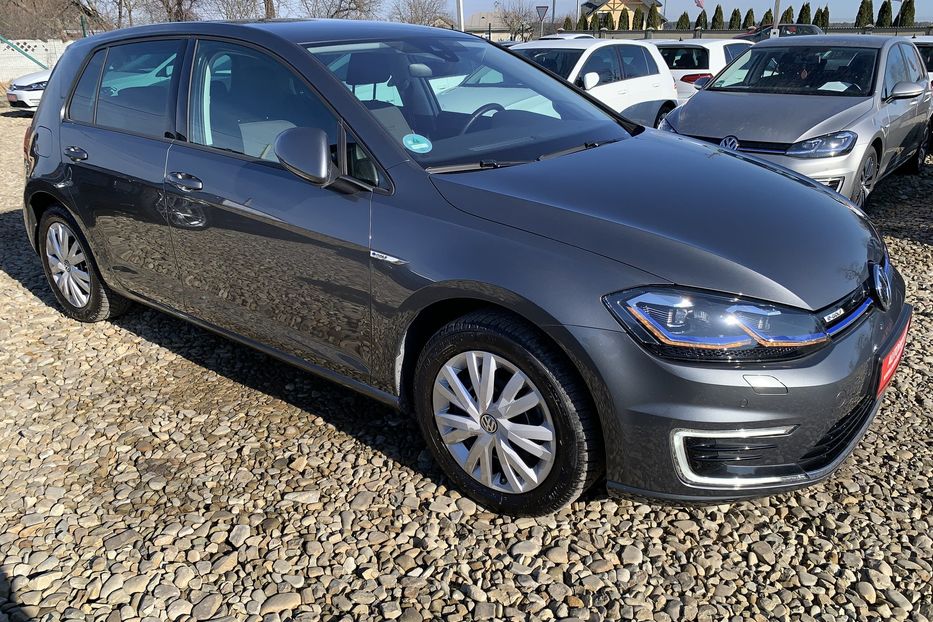 Продам Volkswagen e-Golf Full LED,Камера,Мертві зони 2019 года в Львове