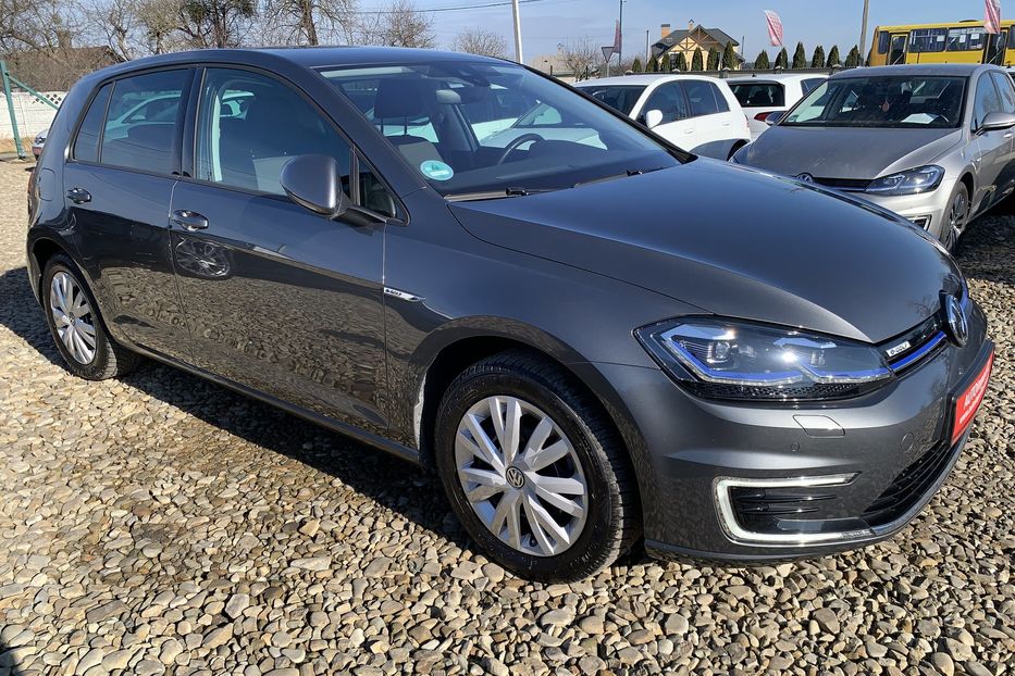 Продам Volkswagen e-Golf Full LED,Камера,Мертві зони 2019 года в Львове