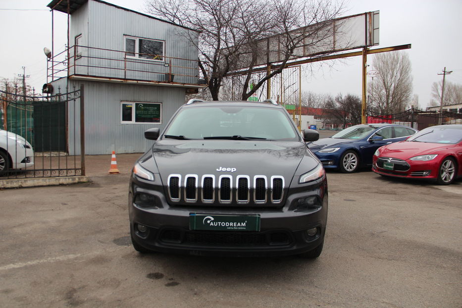 Продам Jeep Cherokee Latitude 2016 года в Одессе