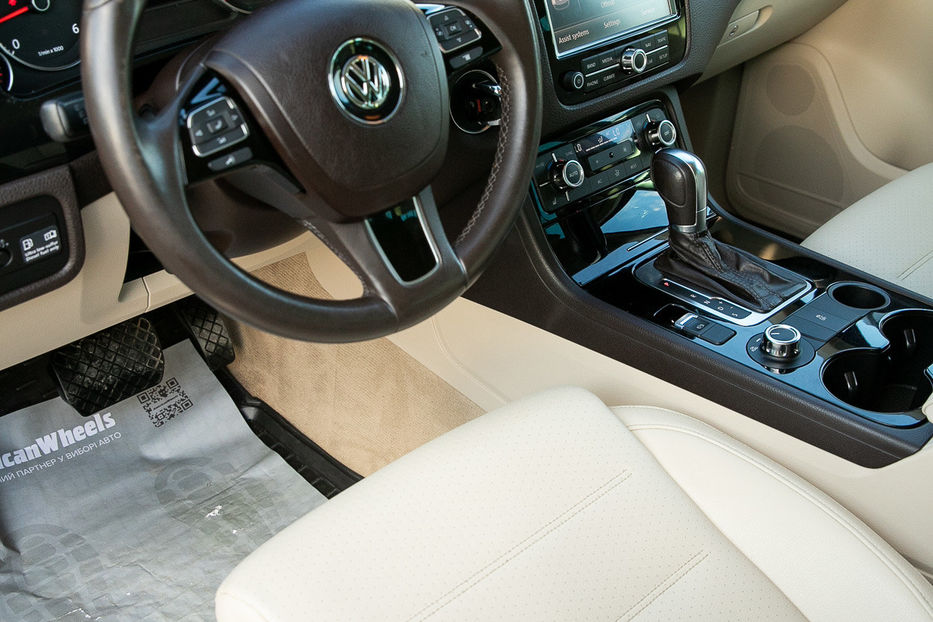 Продам Volkswagen Touareg TDI Sport 4MOTION 2012 года в Черновцах