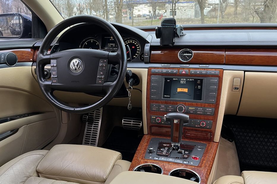 Продам Volkswagen Phaeton 3,0 TDI Full 2004 года в Николаеве