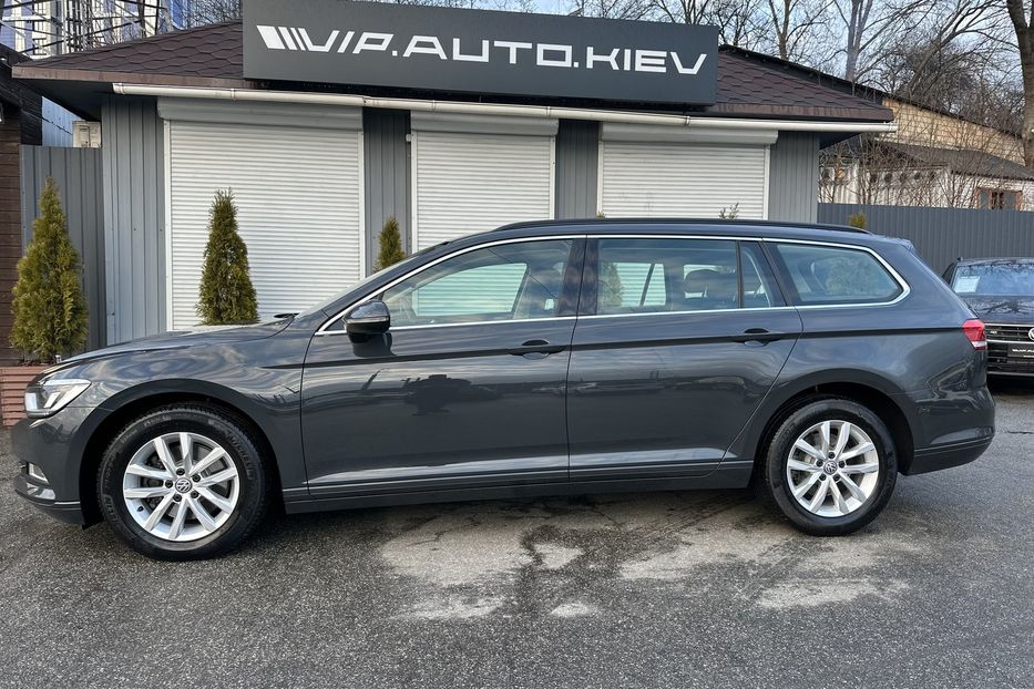 Продам Volkswagen Passat B8 Comfortline 2018 года в Киеве