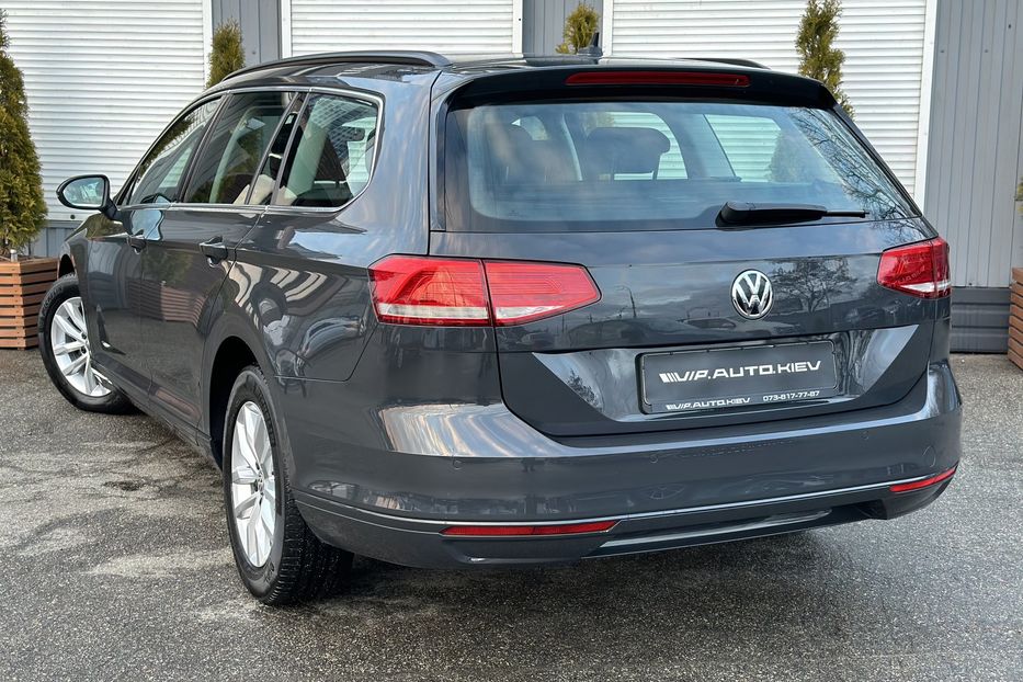 Продам Volkswagen Passat B8 Comfortline 2018 года в Киеве