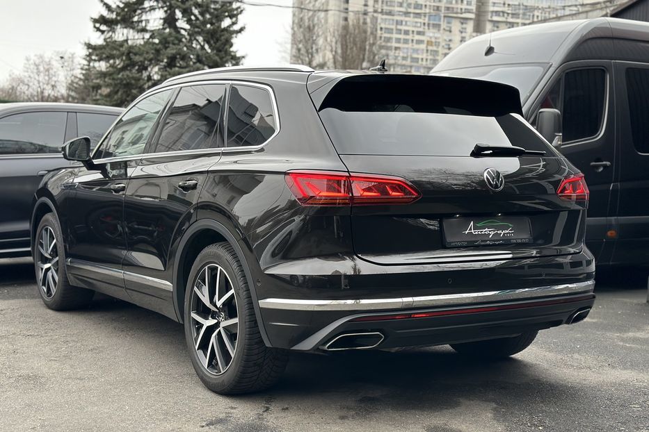 Продам Volkswagen Touareg 2021 года в Киеве