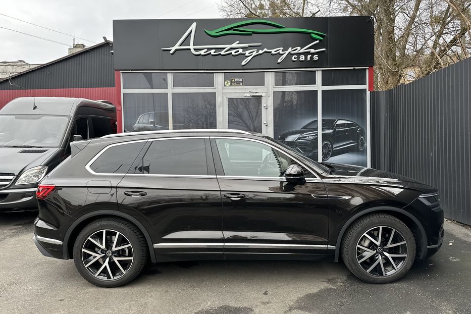 Продам Volkswagen Touareg 2021 года в Киеве