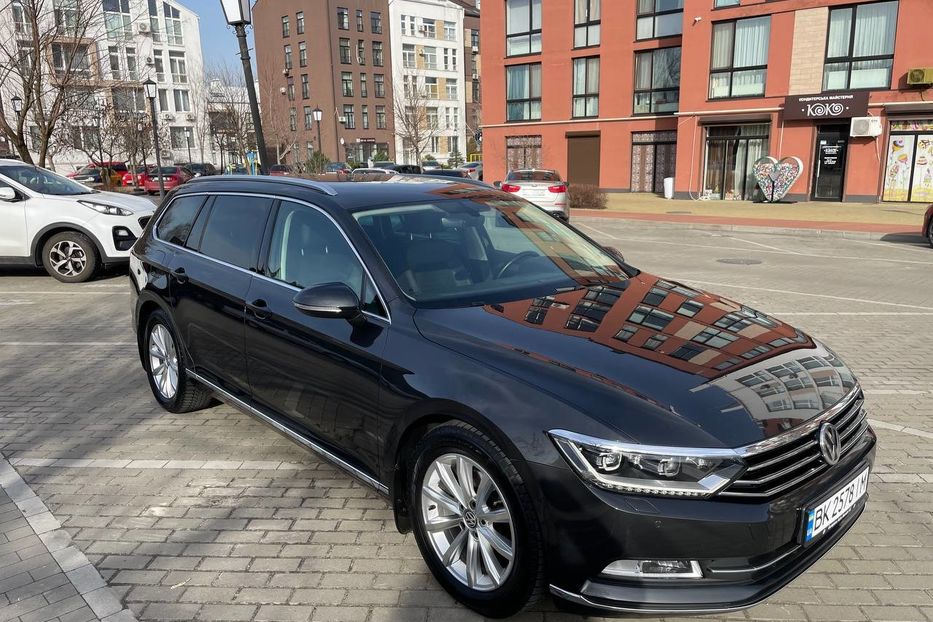 Продам Volkswagen Passat B8 Highline 110кВт / 150 кс 2017 года в Киеве