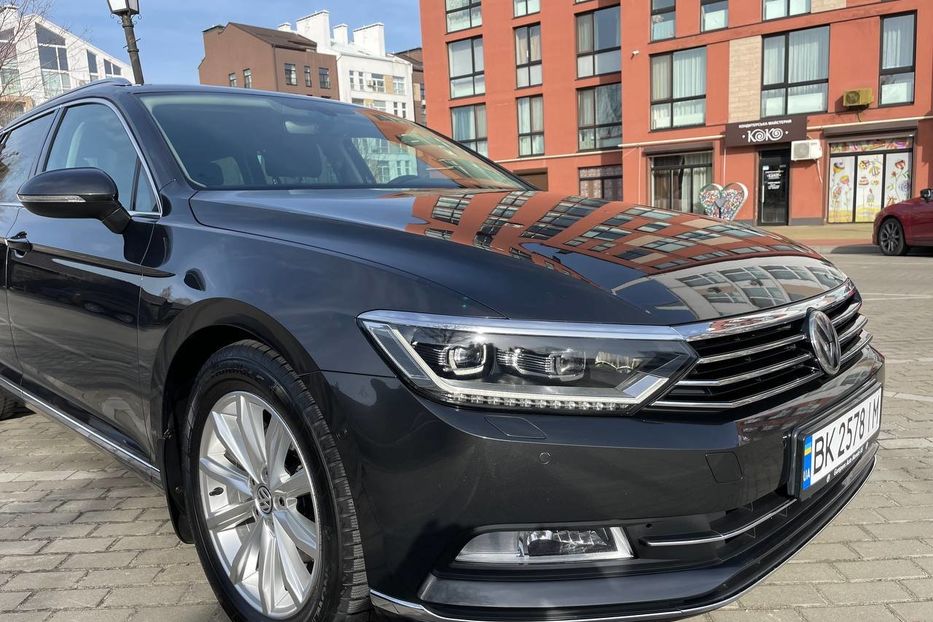 Продам Volkswagen Passat B8 Highline 110кВт / 150 кс 2017 года в Киеве