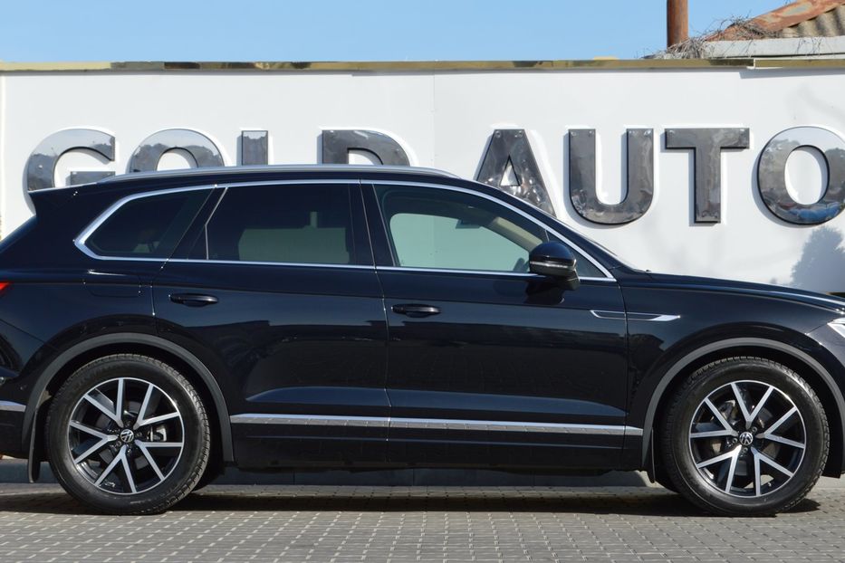 Продам Volkswagen Touareg 2022 года в Одессе