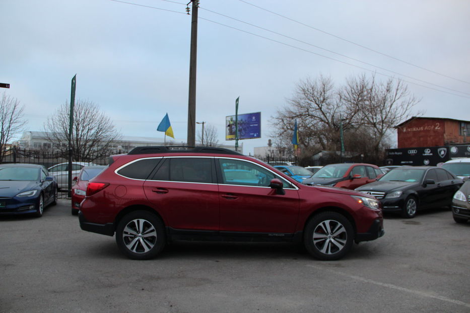 Продам Subaru Outback 3.6 R 2018 года в Одессе