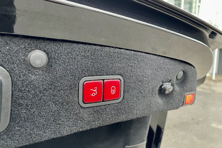 Продам Mercedes-Benz S-Class 500 AMG 63 2015 года в Киеве