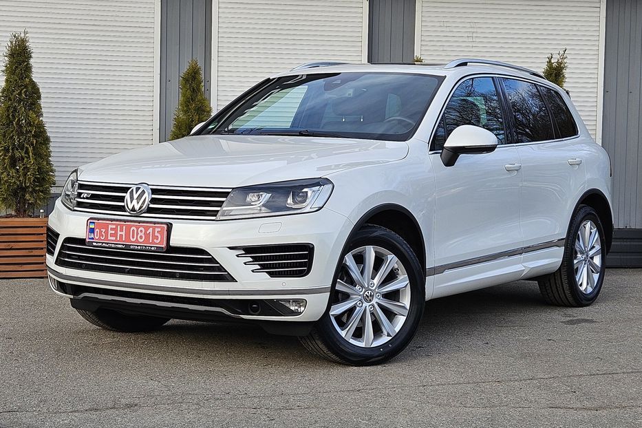 Продам Volkswagen Touareg R-Line 2015 года в Киеве