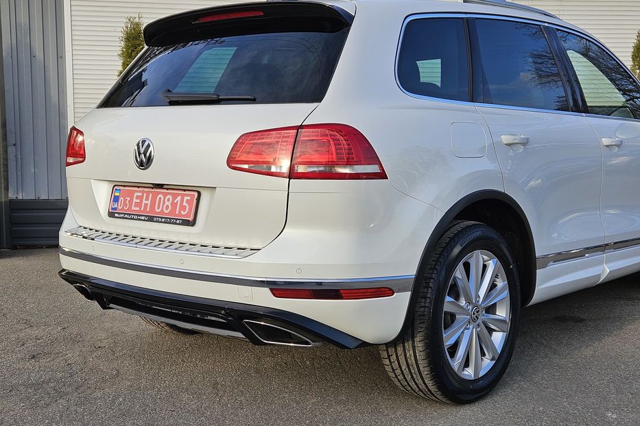 Продам Volkswagen Touareg R-Line 2015 года в Киеве