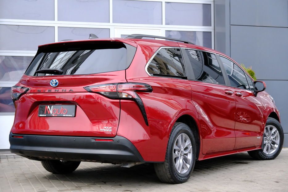 Продам Toyota Sienna 2022 года в Одессе