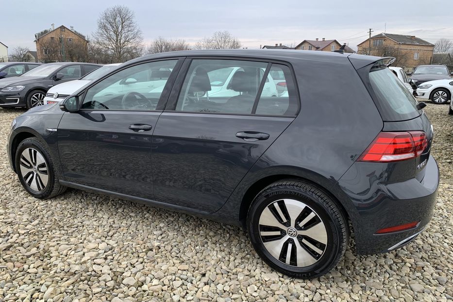 Продам Volkswagen e-Golf 35.8 kWh/136 к.с. 2020 года в Львове