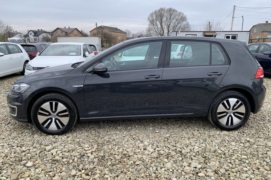 Продам Volkswagen e-Golf 35.8 kWh/136 к.с. 2020 года в Львове