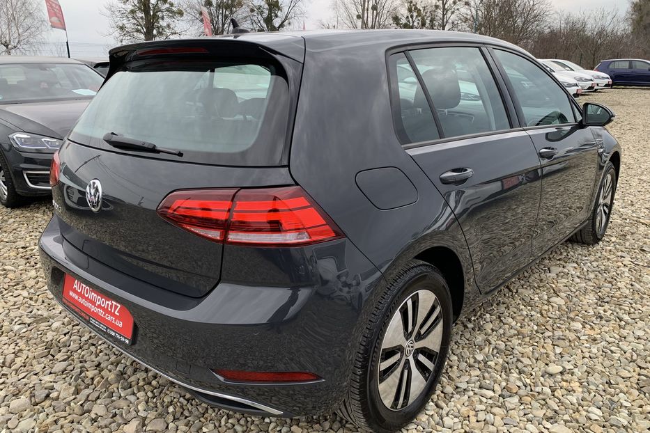 Продам Volkswagen e-Golf 35.8 kWh/136 к.с. 2020 года в Львове