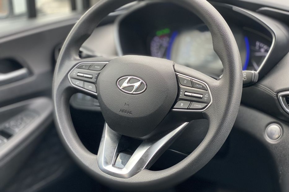 Продам Hyundai Santa FE 2020 года в Луцке