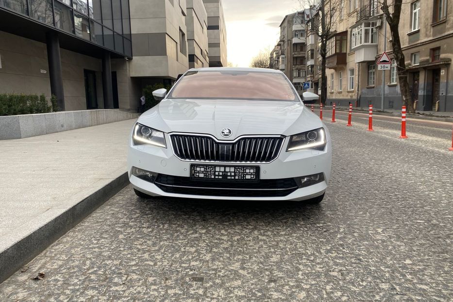 Продам Skoda Superb L&K 1.8 TSI/132KW 7AG 2016 года в Львове