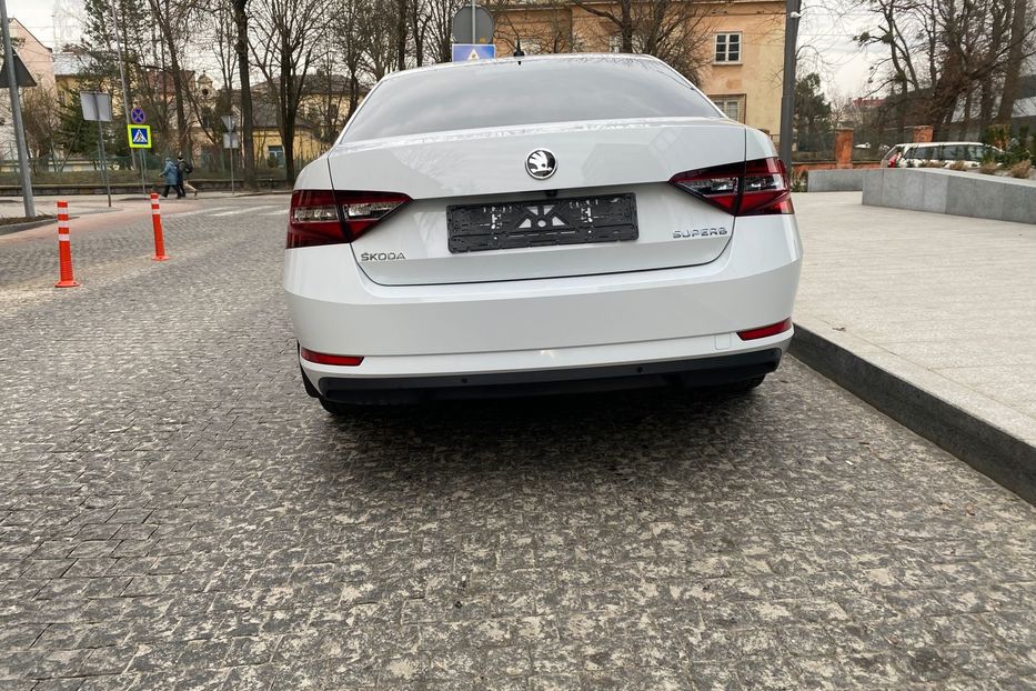 Продам Skoda Superb L&K 1.8 TSI/132KW 7AG 2016 года в Львове