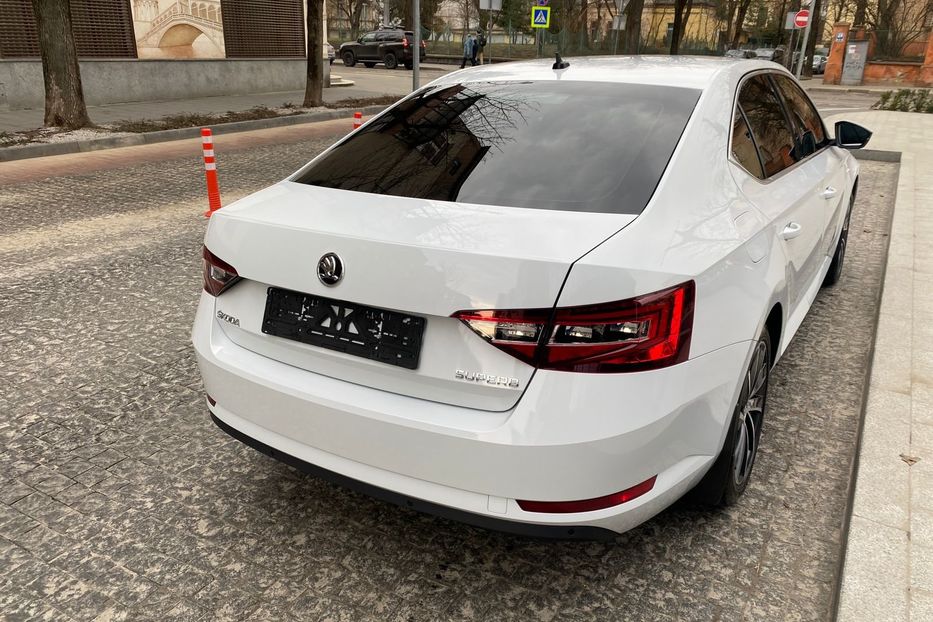 Продам Skoda Superb L&K 1.8 TSI/132KW 7AG 2016 года в Львове