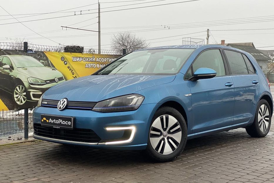 Продам Volkswagen e-Golf 2015 года в Луцке